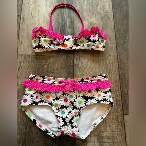 girl’s size 10 Breaking Waves 2-pc fuchsia, black, & white daisy swimsuit